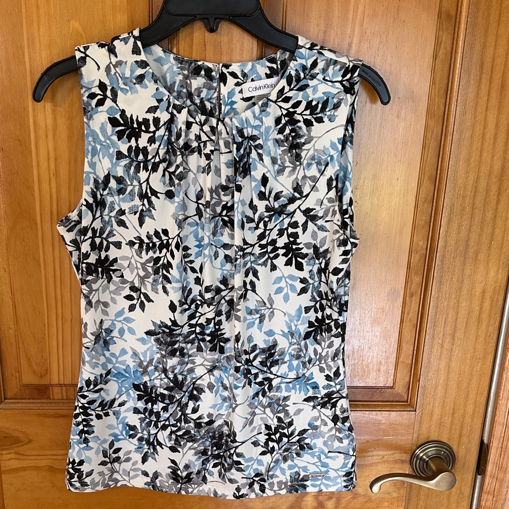 Calvin Klein white/blue/black sleeveless blouse